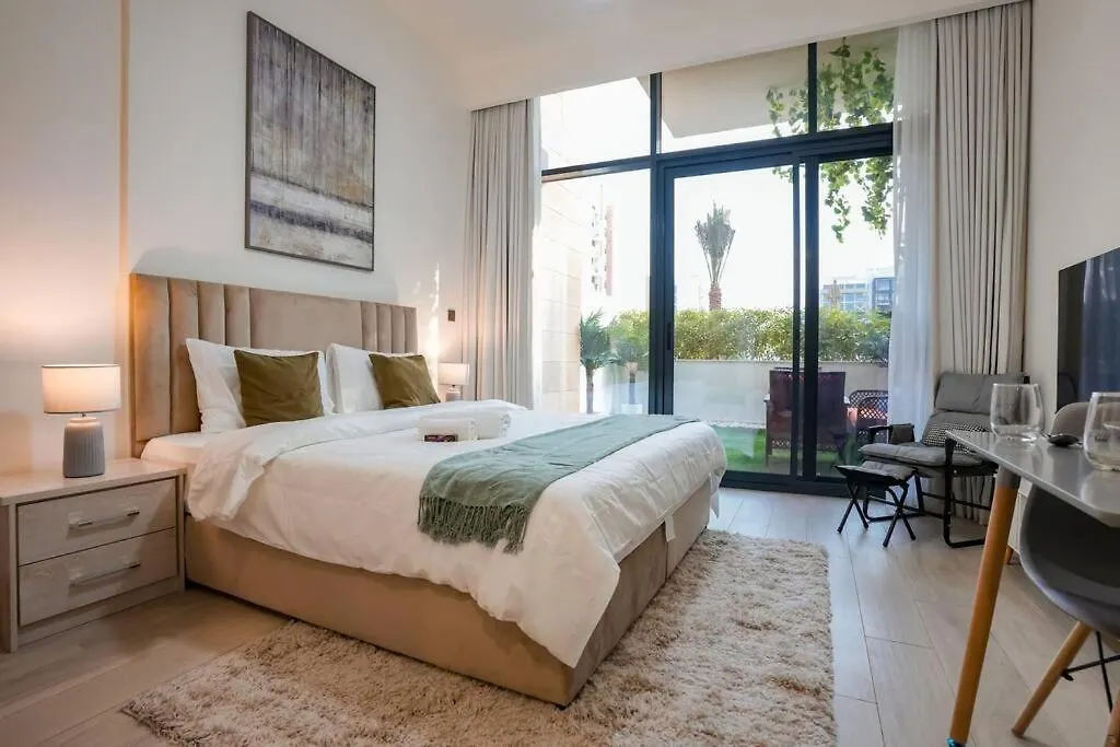 Cozy Studio With Garden Views In Nad Al Sheba Dubaj Apartmán