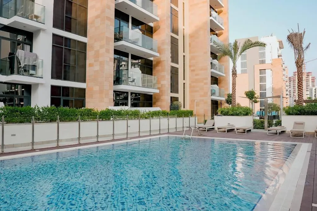 Cozy Studio With Garden Views In Nad Al Sheba Dubaj