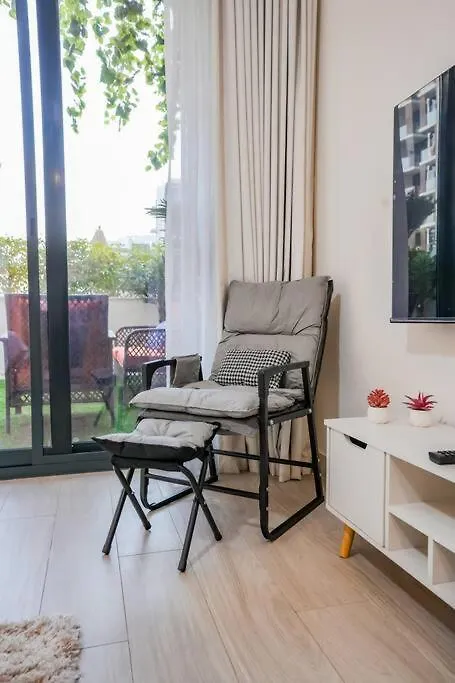 Apartment Cozy Studio With Garden Views In Nad Al Sheba Dubai