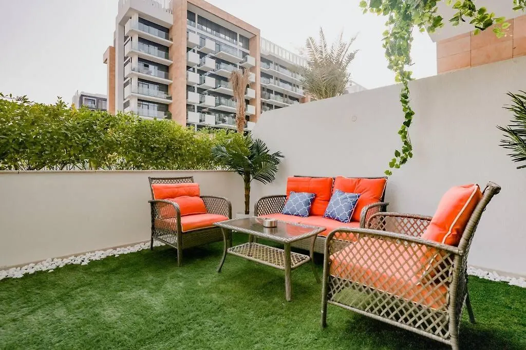 Cozy Studio With Garden Views In Nad Al Sheba Dubai United Arab Emirates